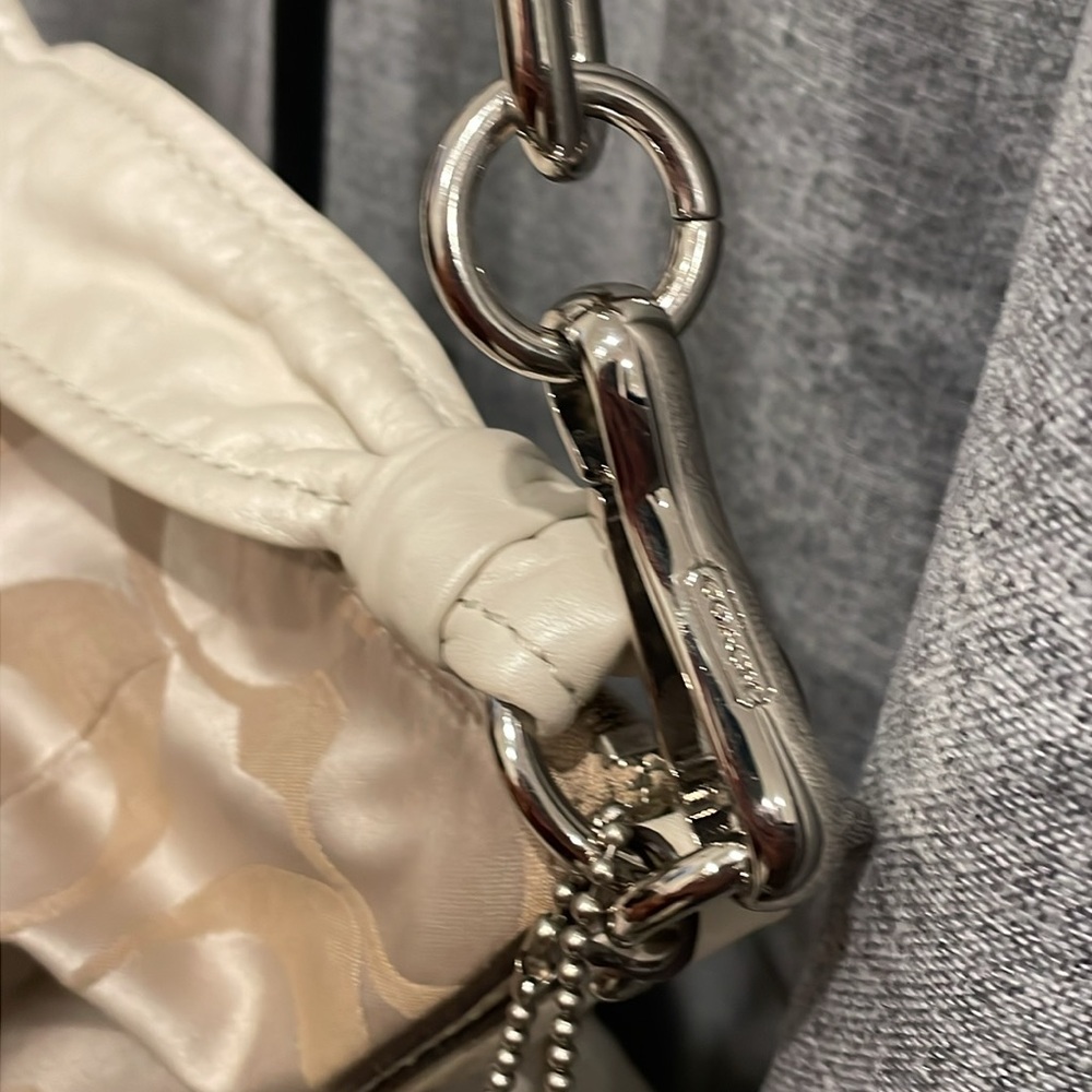 Coach Satin White 2009 Shoulder Crossbody Bag - Picture 8 of 15